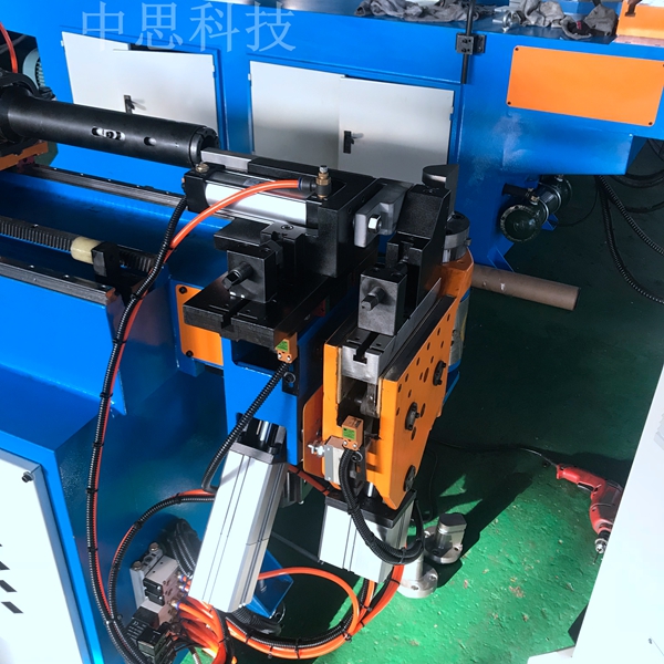 自動彎管機原理